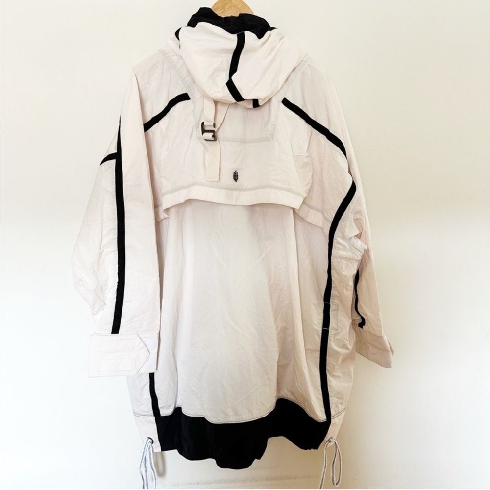 FREE PEOPLE MOVEMENT Peace Out Backpack Parachute Parka - Picture 7 of 12